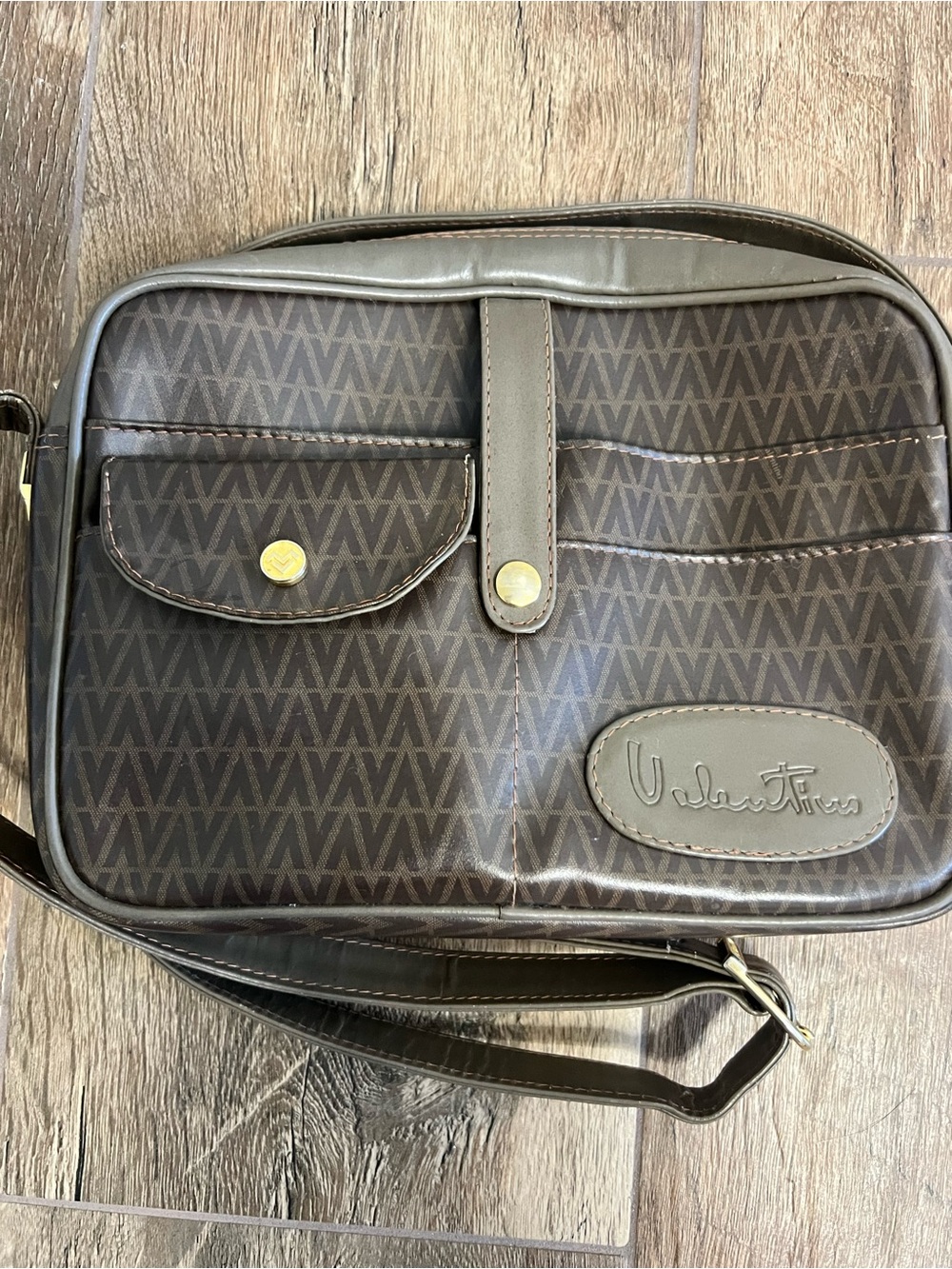 Vintage Mario Valentino Monogram Crossbody Camera Bag Brown V Logo Italy